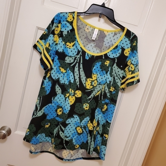 LulaRoe Floral Knit top size large - Picture 1 of 7